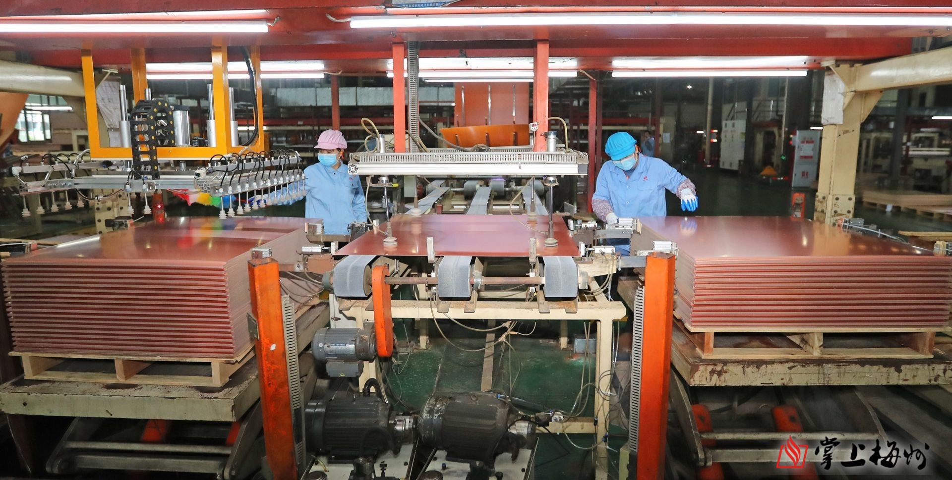 工業(yè)技改增產(chǎn)能 疫情之下“選客戶(hù)”！威利邦電子2021年產(chǎn)值突破10億元大關(guān)